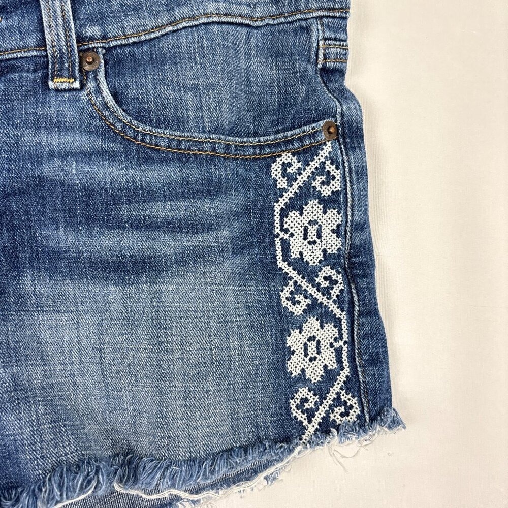 Lucky‎ Brand Denim Shorts Women's 6/28 Cutoff Frayed Hem Embroidered Floral - Picture 2 of 14